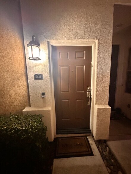 Building Photo - 2634 Bellezza Dr