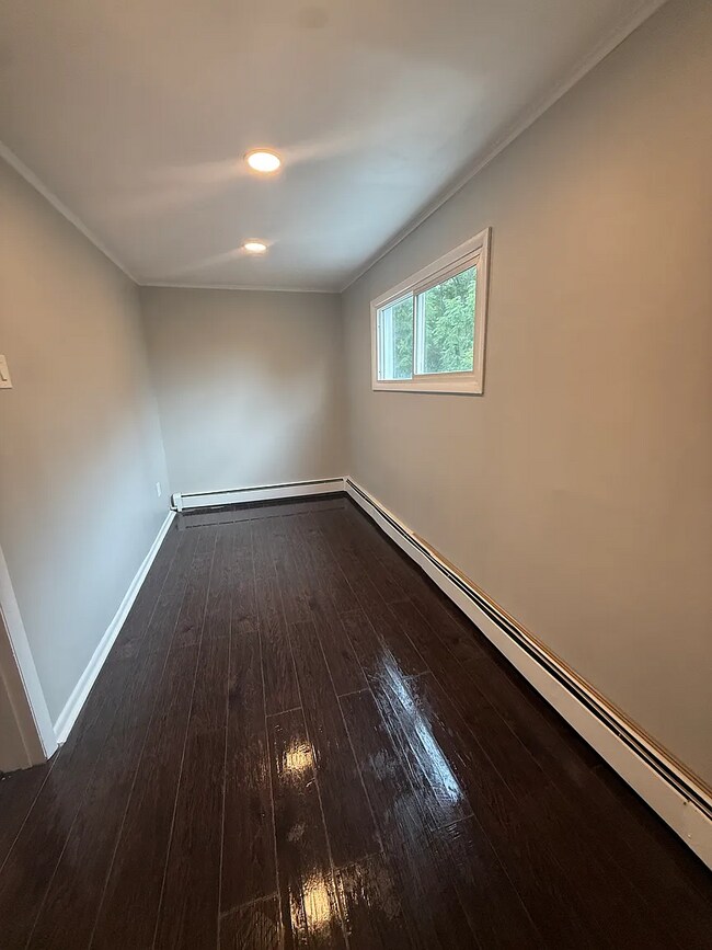 Building Photo - 1346 10th Ave