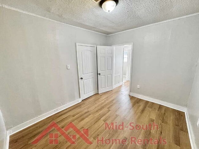 Building Photo - 2603 Carnes Ave