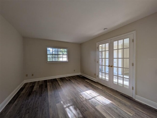 Building Photo - 450 Cherrywood Gardens Dr