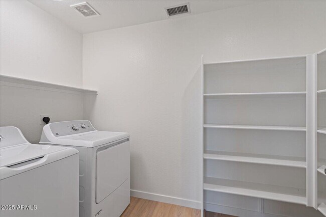 Building Photo - 21233 N 30th Ave