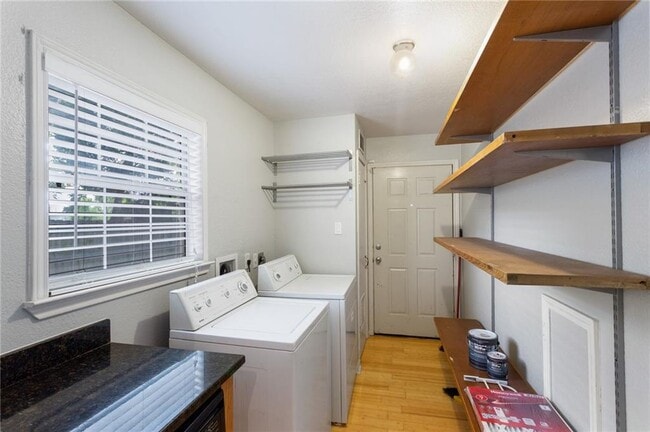 Building Photo - 74 Julius St