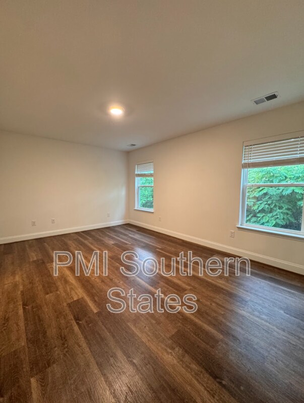 Building Photo - 313 Clarus Crk Wy