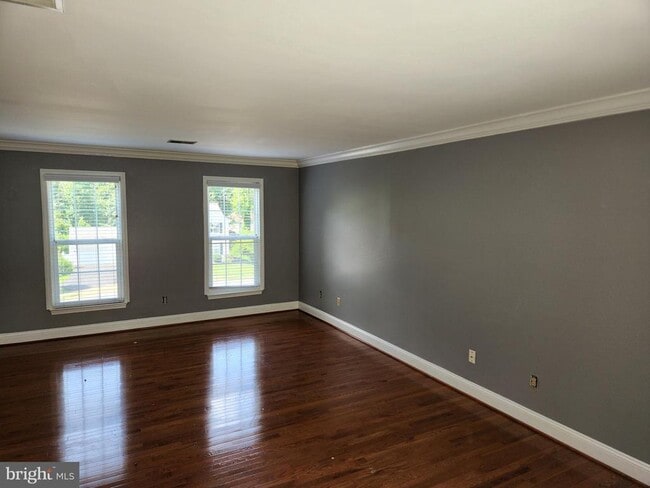 Building Photo - 4893 Frishman Ct