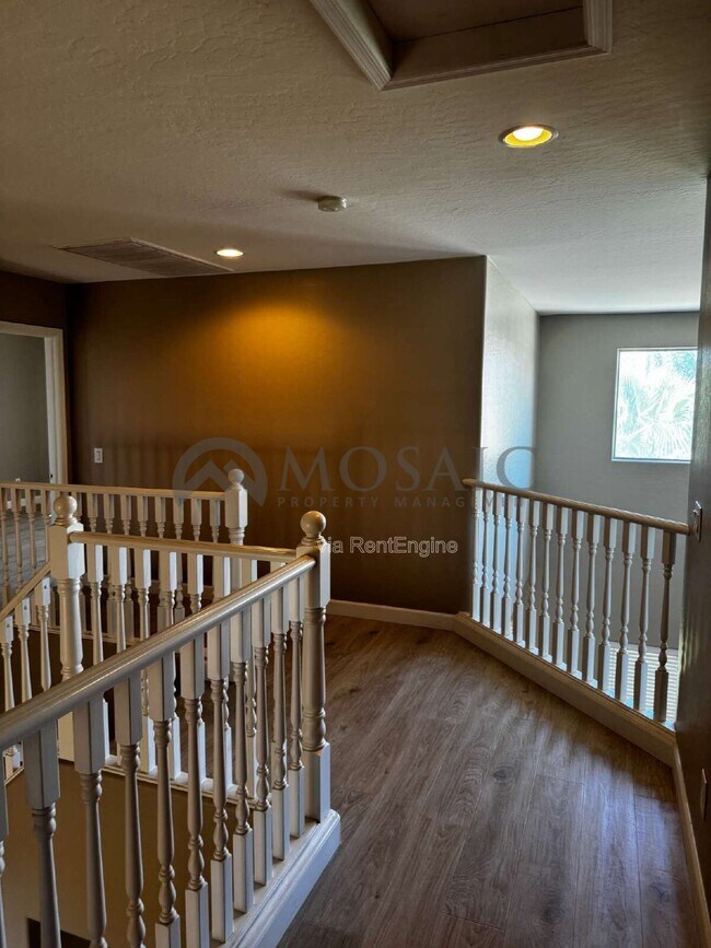 Building Photo - 3356 E Mayberry Ave