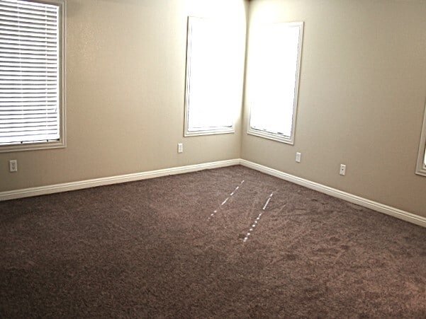 Building Photo - 9551 Green Vineyard Ave