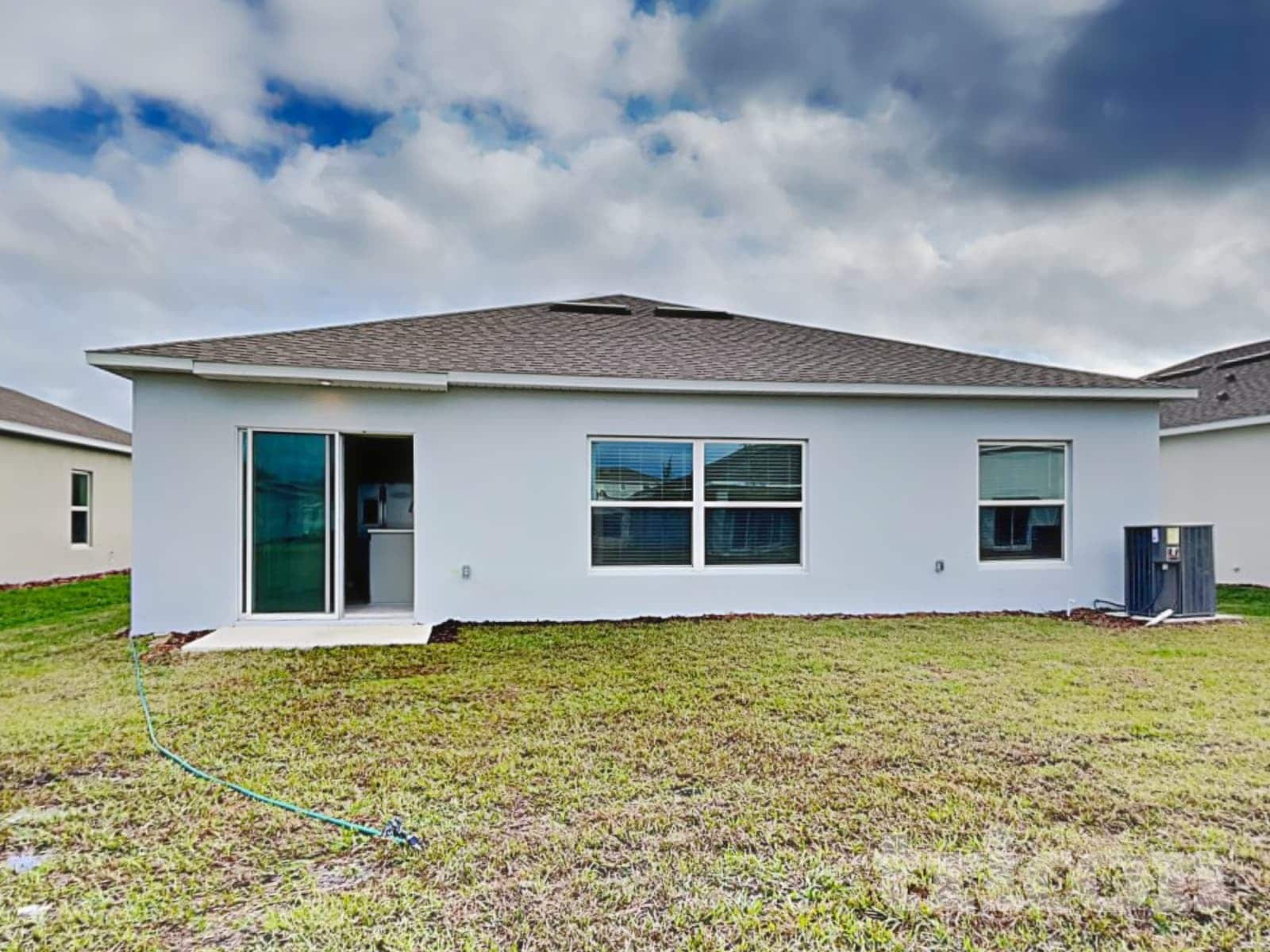 Building Photo - 212 Garnet Ave