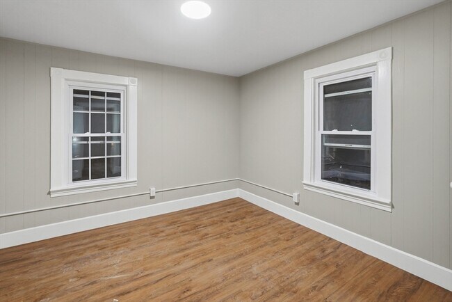 Building Photo - 44 Pratt St