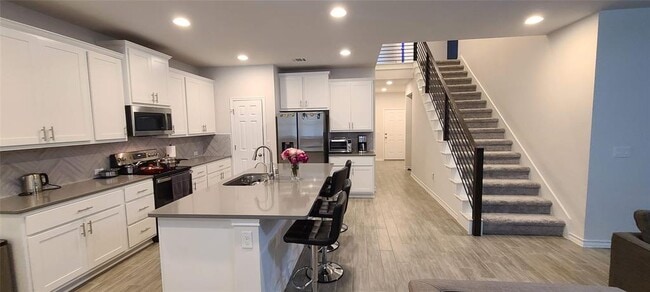 Building Photo - 116 Limonite Ln