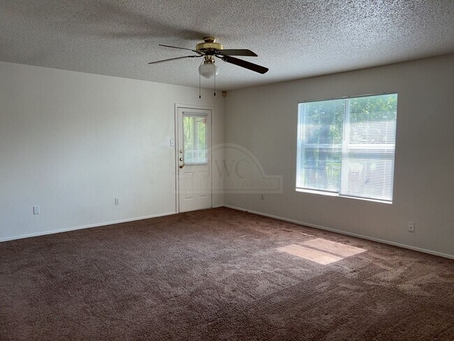 Building Photo - 4603 Stallion Dr