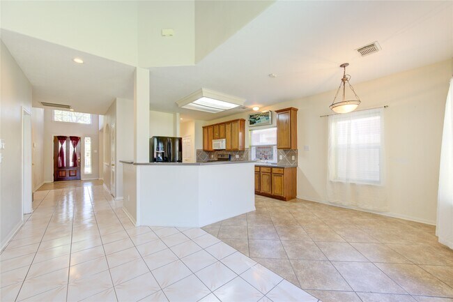 Building Photo - 2921 Indigo Dr