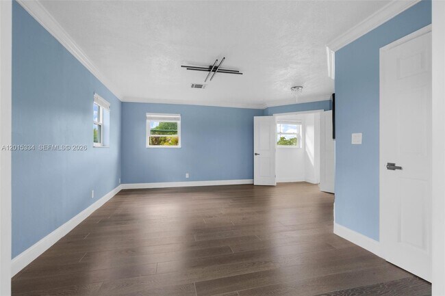 Building Photo - 7601 NW 82nd Terrace