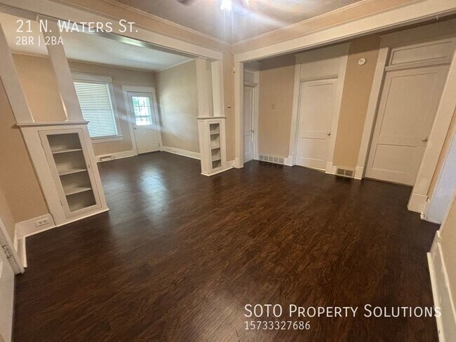 Building Photo - 2BD/2BA House w/ New flooring, Fresh Paint...