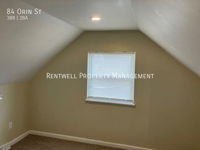 Building Photo - 84 Orin St