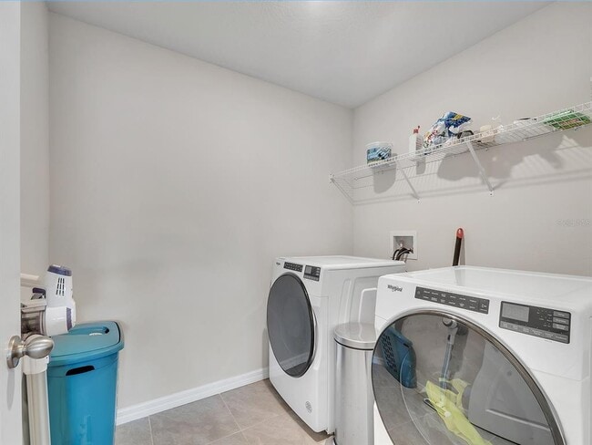 Building Photo - 3117 Rock Sound St