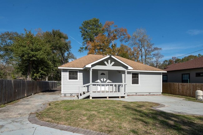 Building Photo - 9526 Nyssa St
