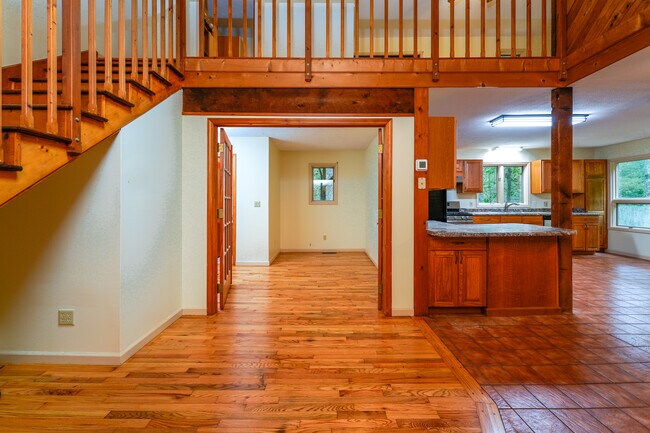Building Photo - 480 Wingfield Way