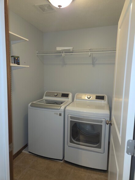 Building Photo - 12263 Xylite St NE