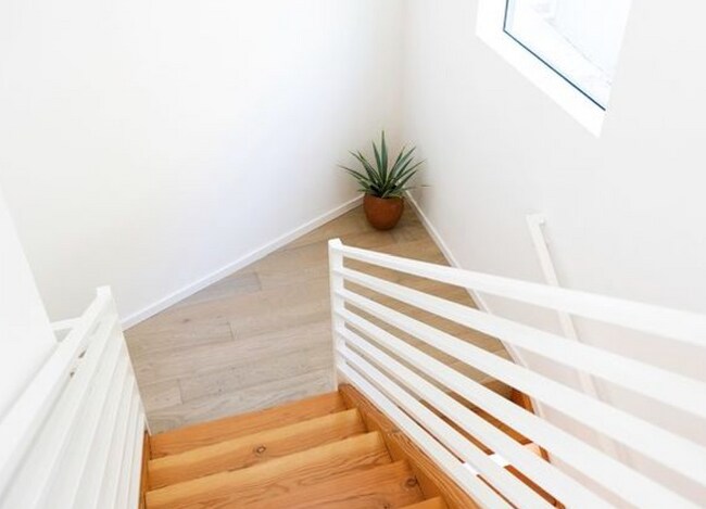 Building Photo - 2221 Jerome Way