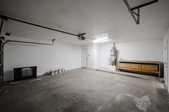 Building Photo - 3001 W Mercer Ln