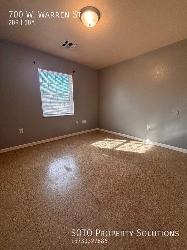 Building Photo - 700 Warren St