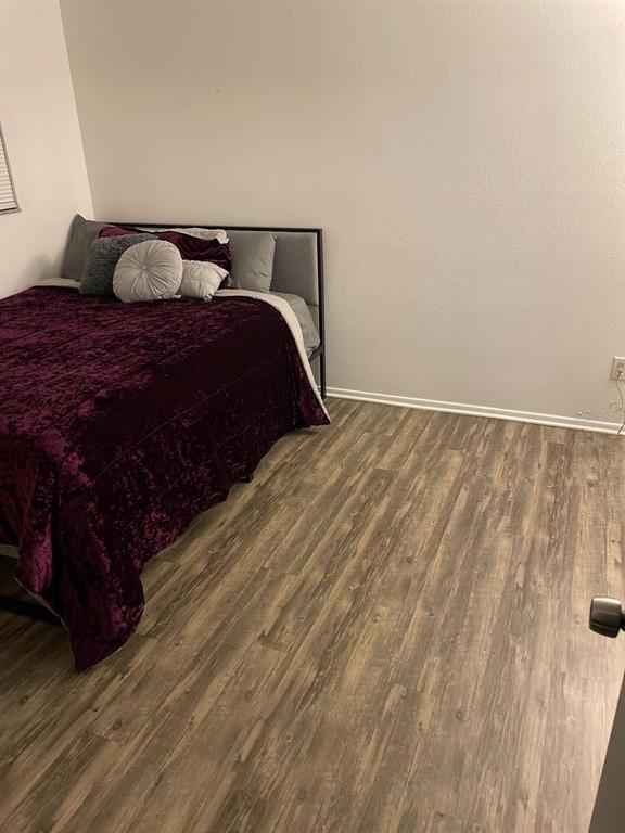 Building Photo - 571 Midway Track