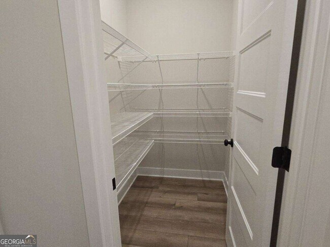 Building Photo - 440 Winding Rose Dr