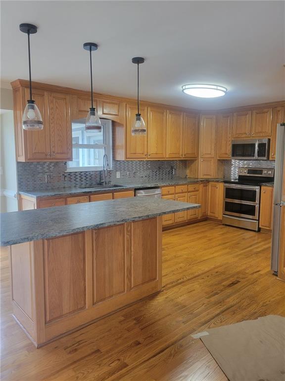 Building Photo - 3370 Westbrook Rd