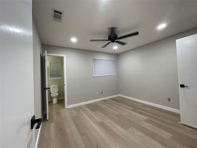 Building Photo - 8811 Cainwood Ln