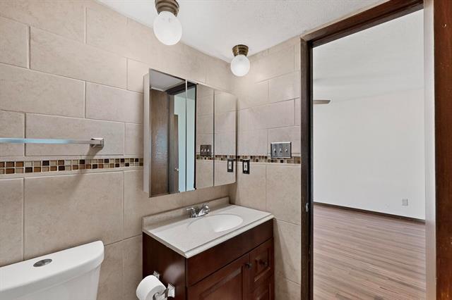 Building Photo - 7637 Val Verde Dr