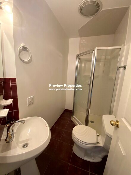 Building Photo - 44 Champney St