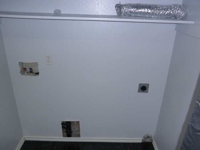 Building Photo - Updated