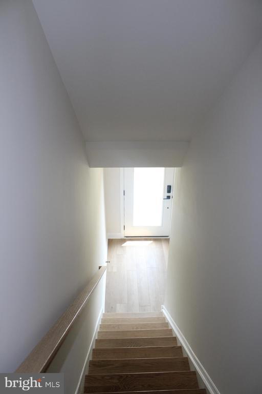 Building Photo - 205 Manion Aly