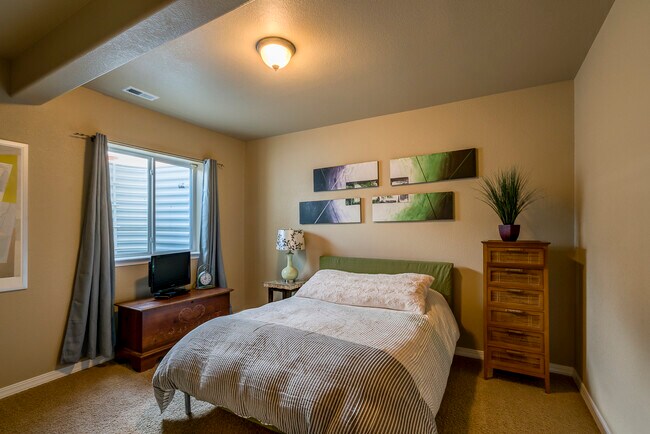 Building Photo - 7868 Renegade Hill Dr