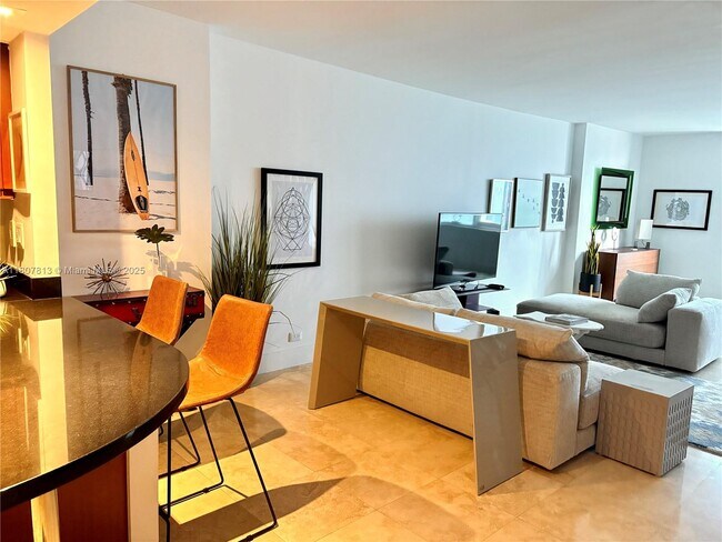Building Photo - 2301 Collins Ave