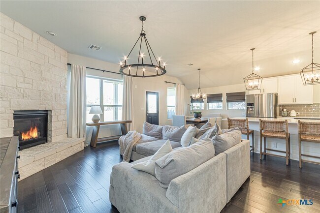 Building Photo - 2745 Ridge Forest Dr