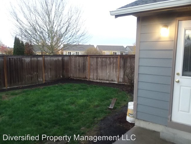 Building Photo - 4 br, 2 bath House - 709 Whirlwind Dr NE