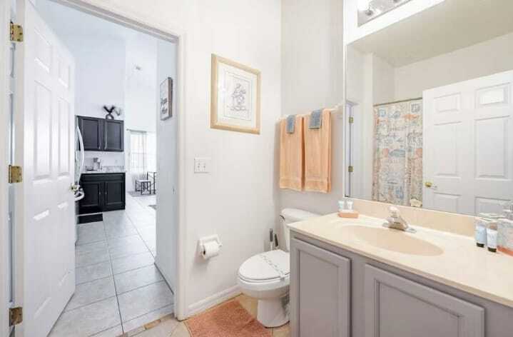 Building Photo - 1005 Corvina Dr