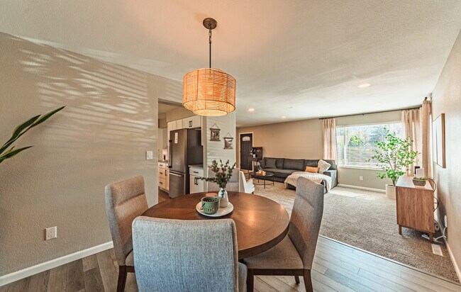 Building Photo - 3158 Breckenridge Dr W