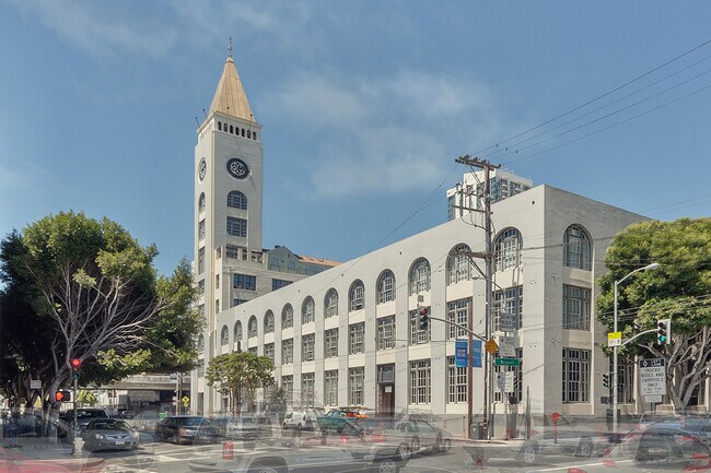 Building Photo - 461 2nd St