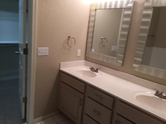 Building Photo - 4501 N Youngs Blvd