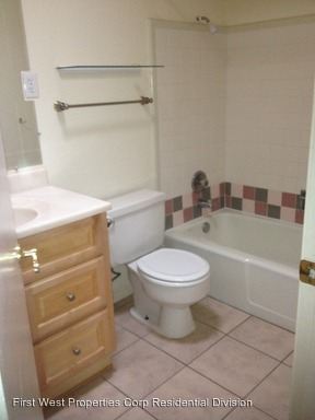 Building Photo - 310 Elgin St