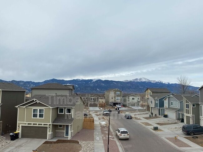 Building Photo - 889 Grissom Dr.
