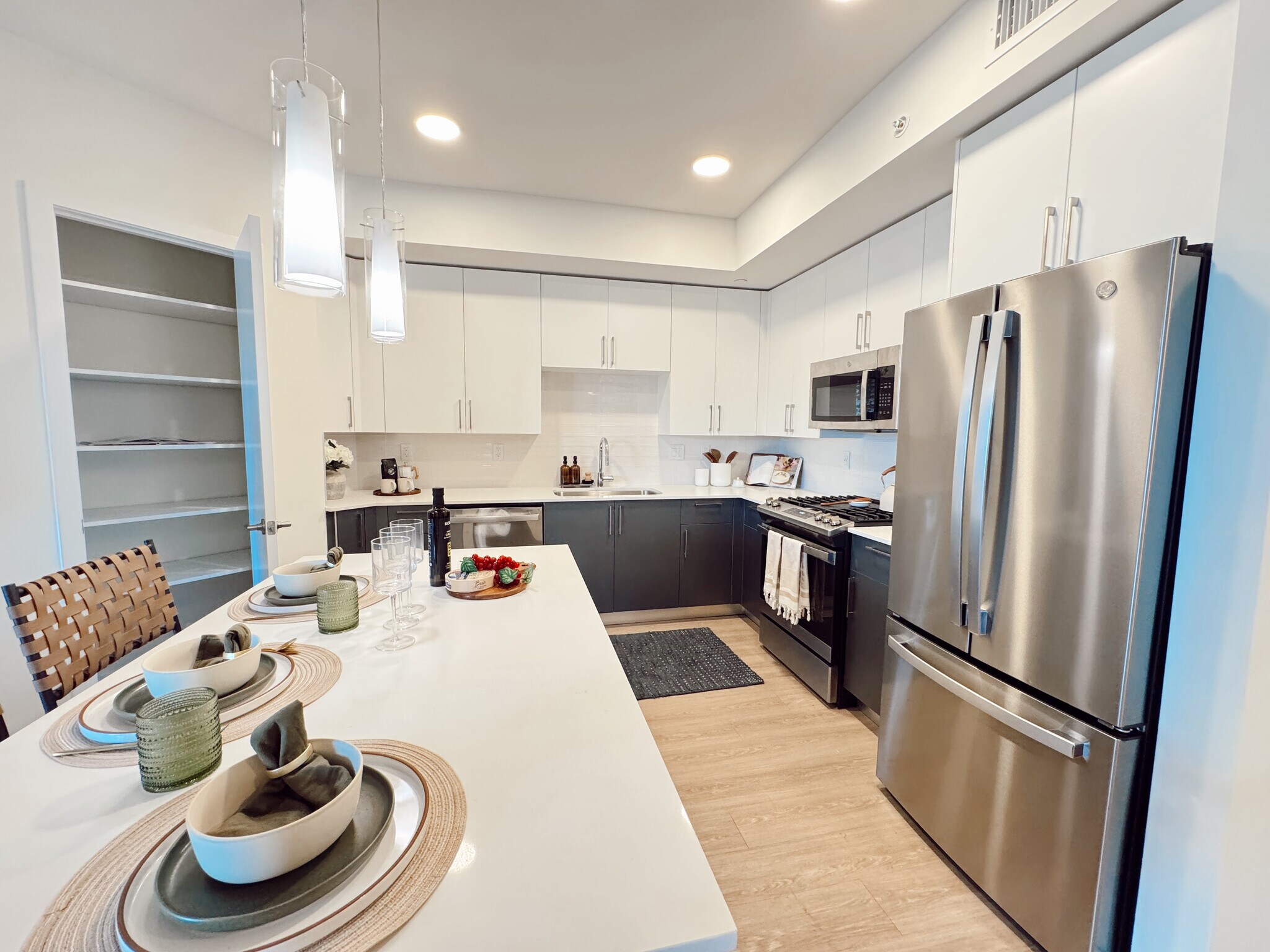 Building Photo - 19695 NE 23rd Ct