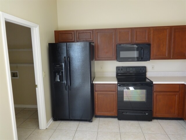 Building Photo - 845 Brookstone Ct