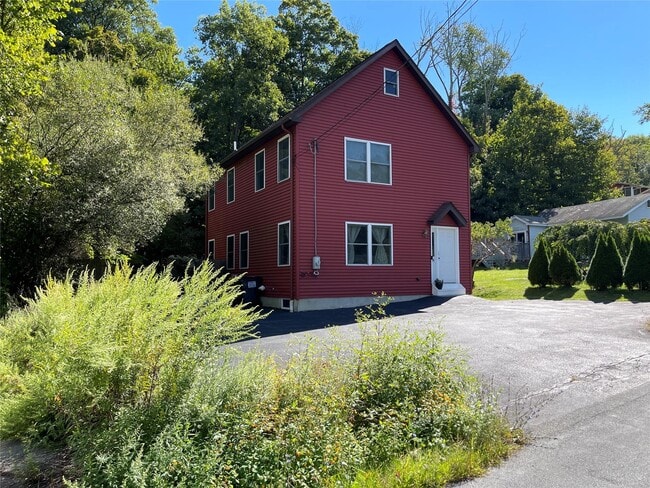 Building Photo - 214 Nelson Rd