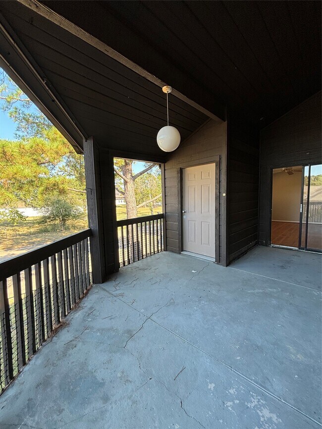 Building Photo - 12755 Mill Ridge Dr