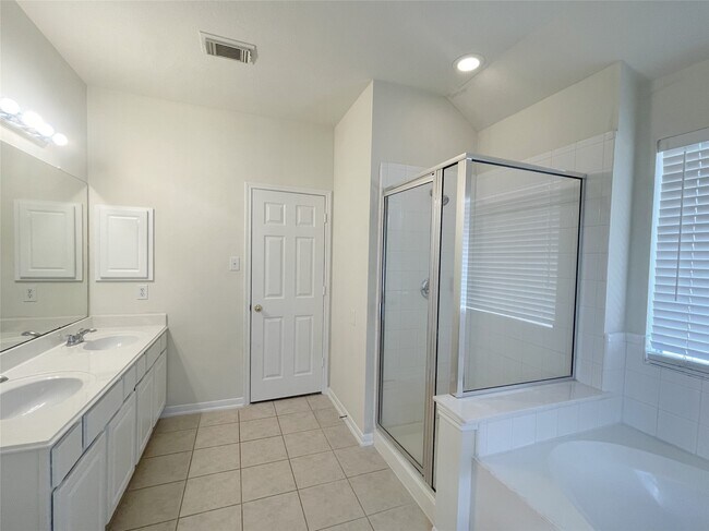 Building Photo - 5723 Ames Crossing