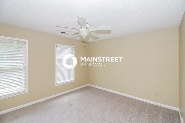 Building Photo - 4 Bedroom Pet-Friendly Home in Cordova, TN with Main Street Renewal