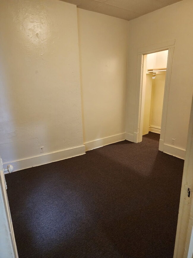 Building Photo - 6527 S Kimbark Ave